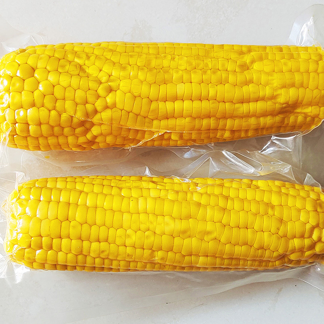 Pochette industrielle &agrave; haute barri&egrave;re pour la fabrication de grains de ma&iuml;s, d'&eacute;pis entiers et d'aliments transform&eacute;s &agrave; longue dur&eacute;e de conservation